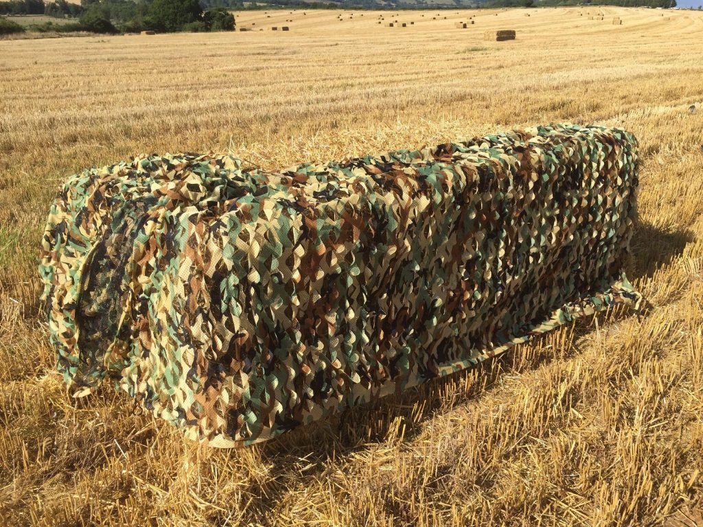  1.5m tall. Please choose length from the drop down menu. Compresses down to 1 square foot and weigh around 1.8lbs.UK harvest camo.Won't snag your gun barrels.It won't tangle even if you screw it up.The exterior layers is printed in special British foliage disruptive camo pattern and then die cut to produce a 3D moving leaf effect.The backing layer is black micromesh, which not only adds depth and shadowing to the texture but also makes the net very easy to see through from the inside.